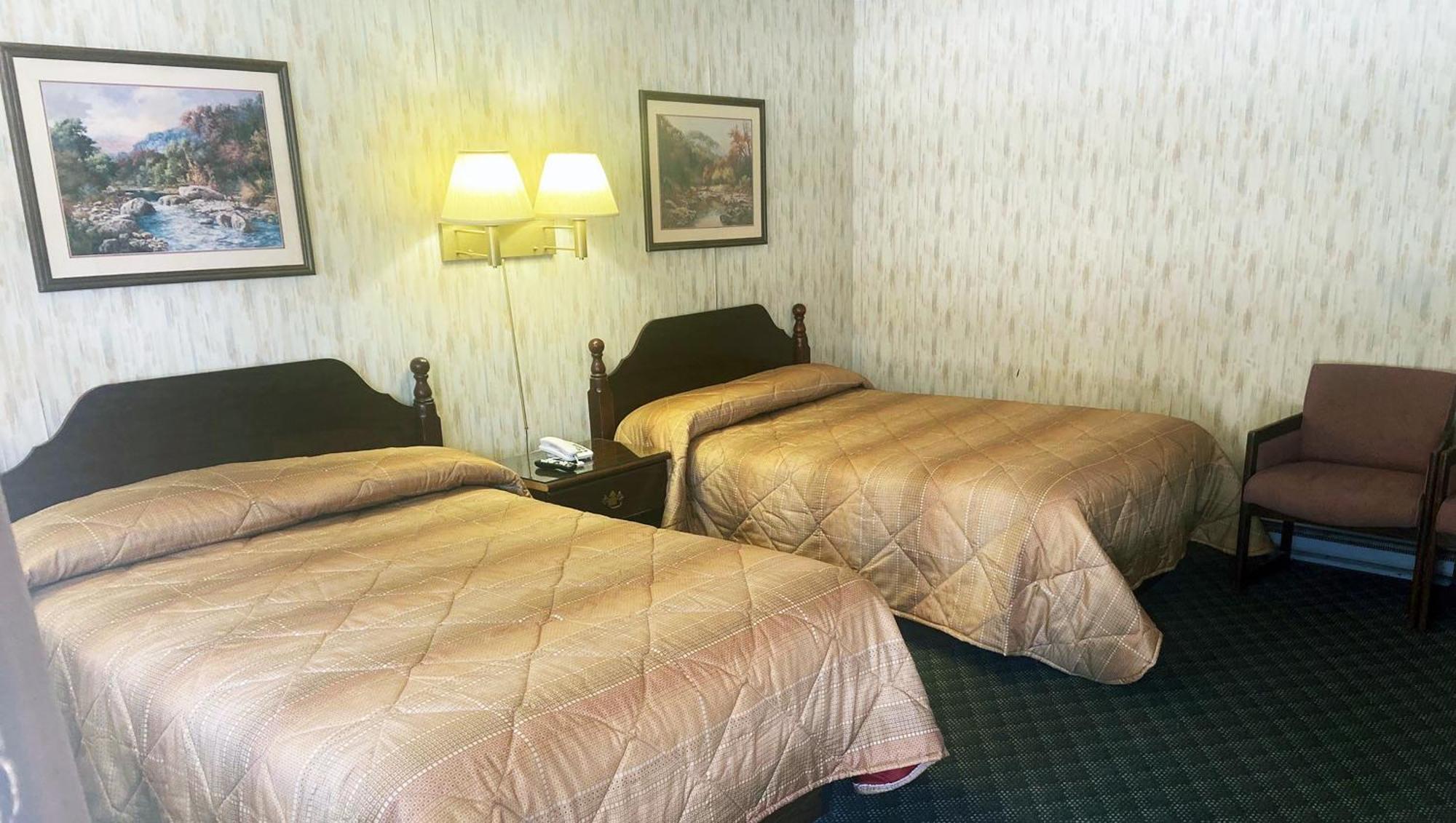 Pleasant Valley Motel West Stockbridge Extérieur photo