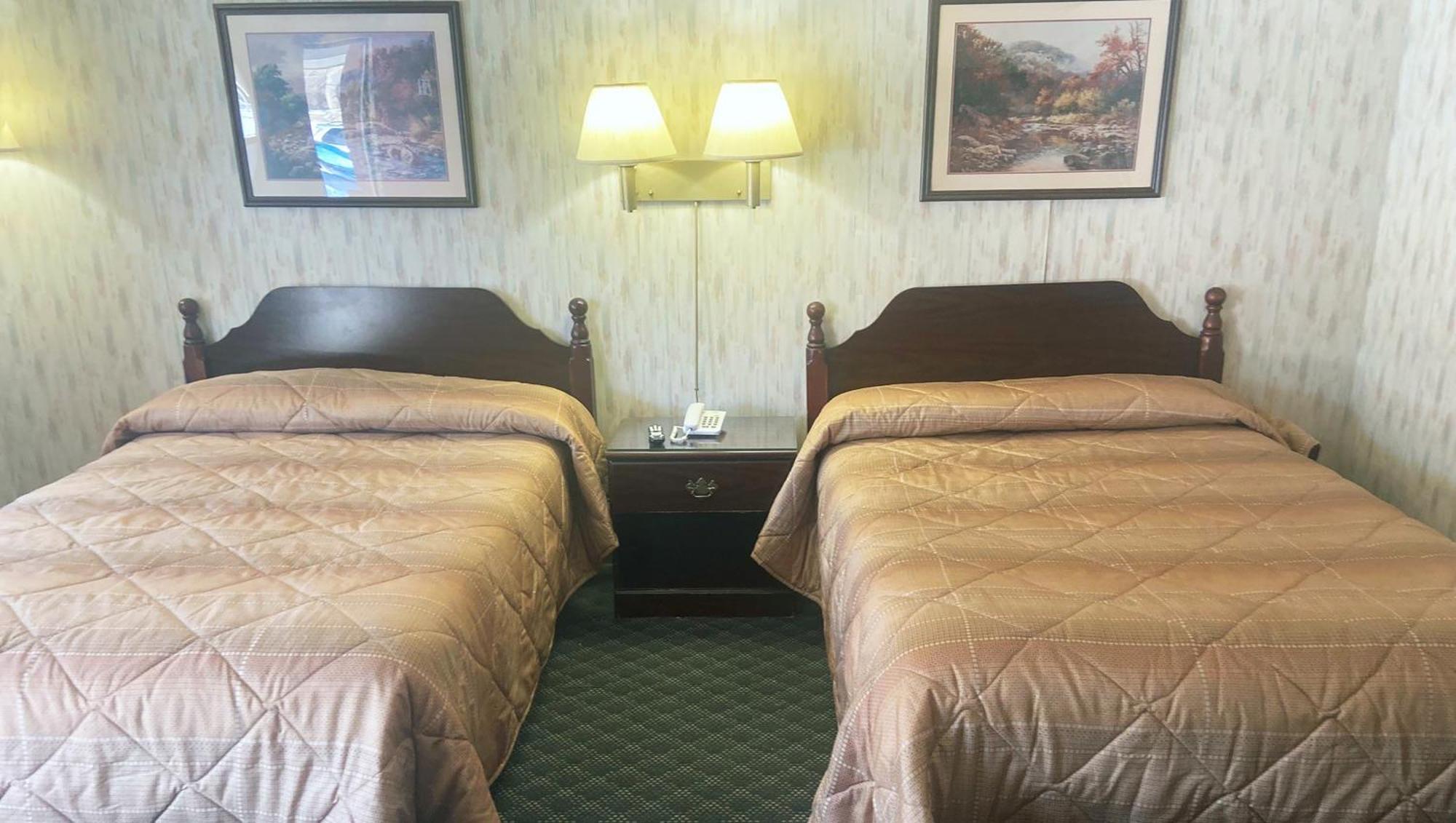 Pleasant Valley Motel West Stockbridge Extérieur photo