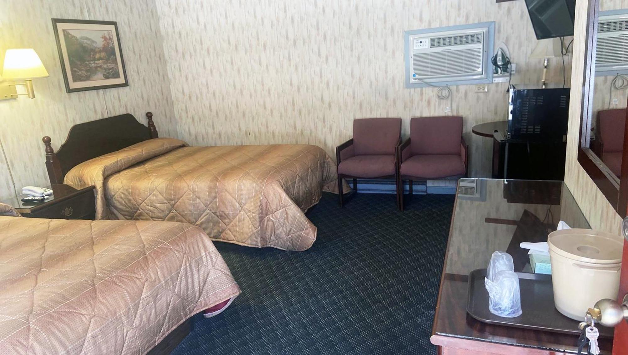 Pleasant Valley Motel West Stockbridge Extérieur photo